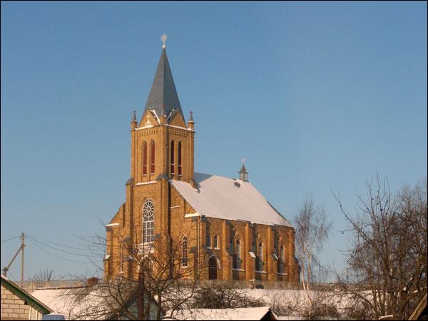 Красное. Костёл Успения Пресвятой Девы Марии