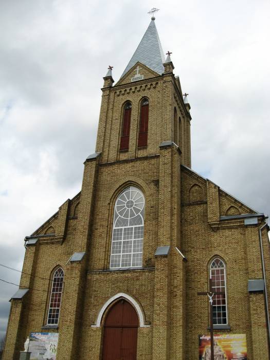 Красное. Костёл Успения Пресвятой Девы Марии