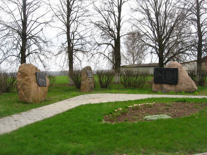 Miasota.  Pomnik