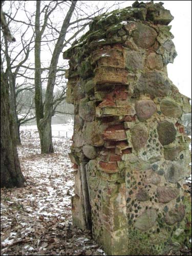 Малая Барздынь (Юрздаўка). Капліца-пахавальня Вішнеўскіх