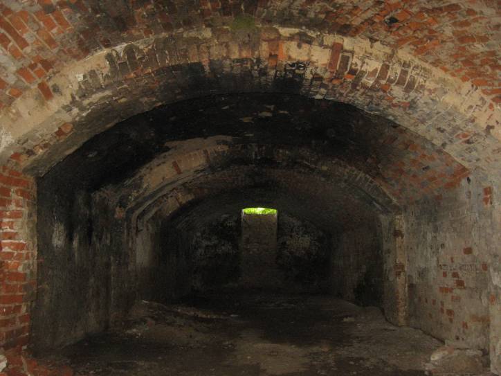  - Dwór gospodarczy . 