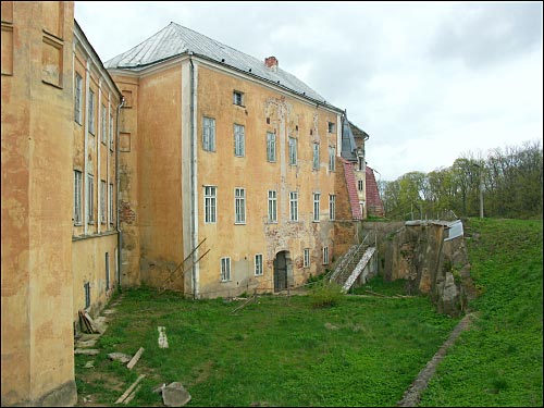  - Zamek Radziwiłłów Rekonstrukcja, 2005. Skrzydło boczne