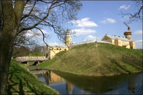  - Zamek Radziwiłłów Rekonstrukcja, 2005. Fosa (04 2004)