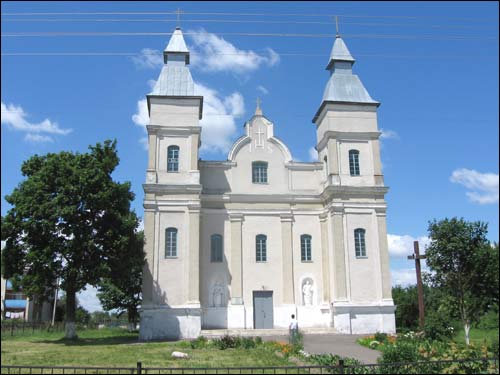 Snoŭ. Catholic church of St. John the Baptist