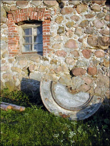  - Młyn wodny . Fragment