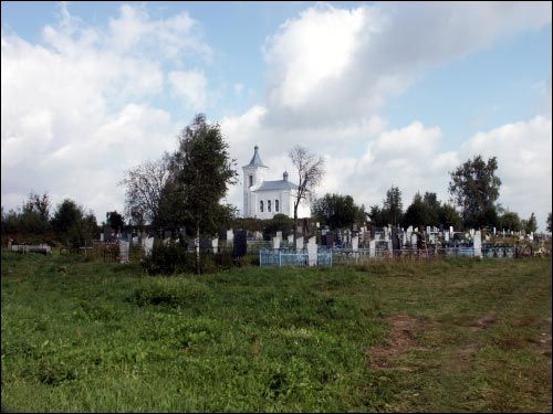 Vałožyn. Graveyard chapel 