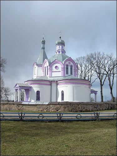  - Orthodox church of the Holy Trinity. Side view (04.2007)