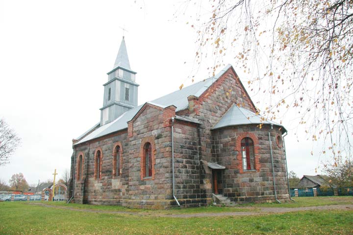 Ilia. Kościół Najśw. Serca Pana Jezusa