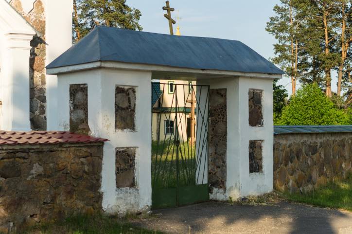  - Царква Святых апосталаў Пятра й Паўла. Брама.