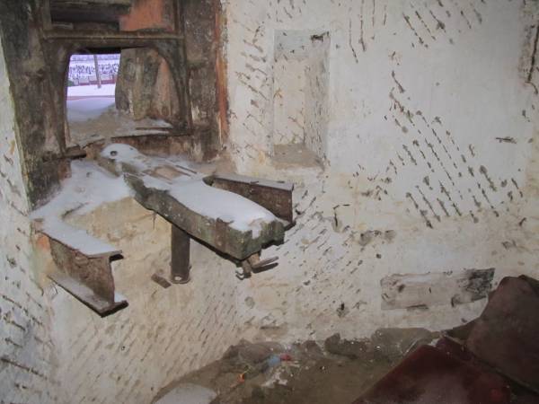  - Umocnienia obronne . 