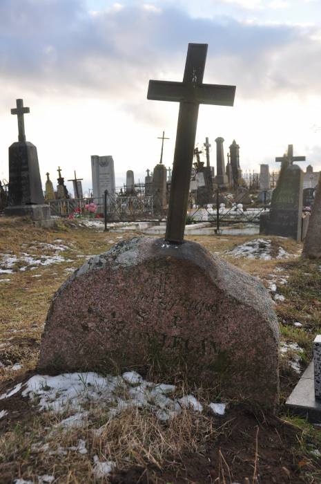 Оборок (Полочаны). Кладбище старое католическое