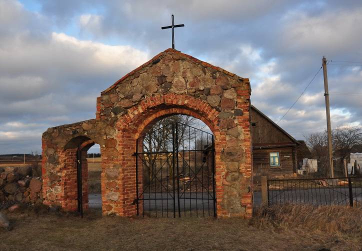 Оборок (Полочаны). Кладбище старое католическое