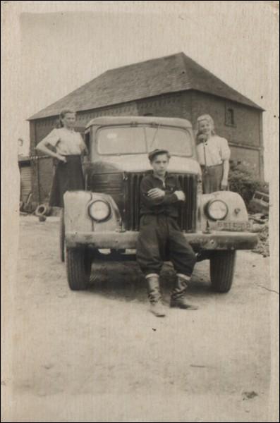 Dunajczyce. Dwór gospodarczy Jeleńskich