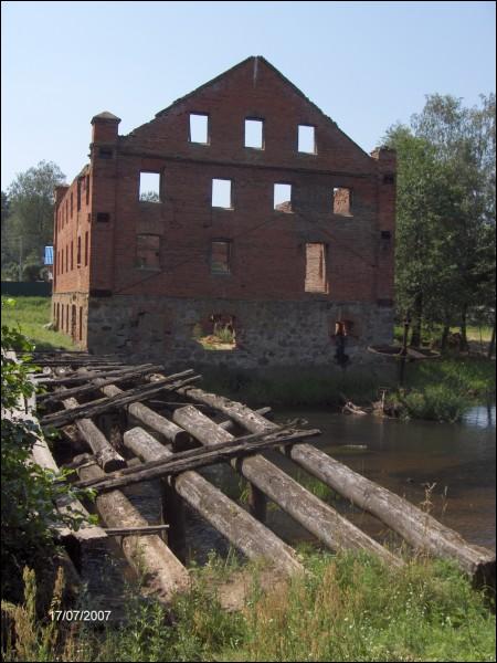 Navapolle. Water-mill 