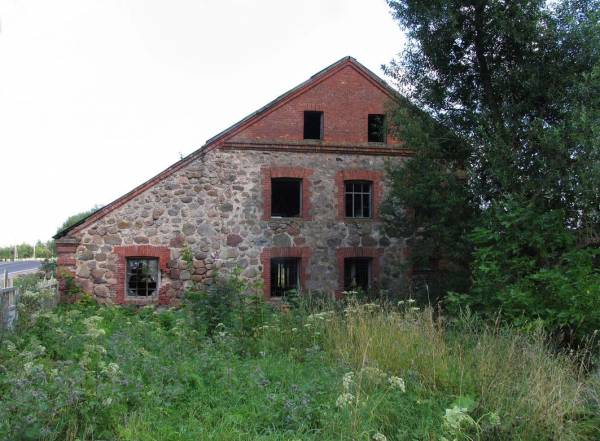 Maćkaŭcy. Mill 