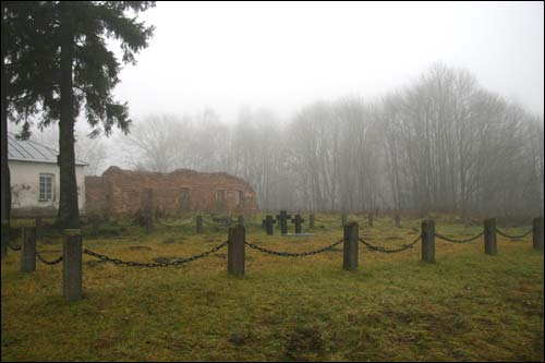 Zaświrz. Cmentarz wojenny z I wojny światowej 