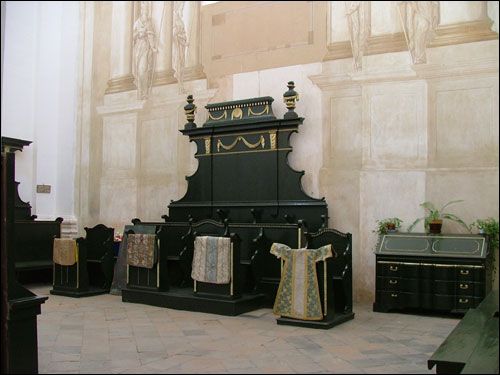  - Catholic church of the Assumption of the Blessed Virgin Mary Interior. 