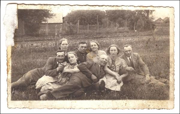 Mieszycze. Wieś na starych fotografiach 