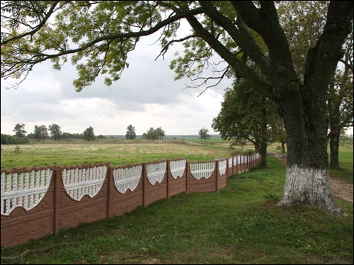  - Manor of Jarmalinski (Jarmoliński). The fragment of former alley