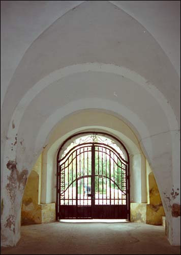  -   , 2002. 
