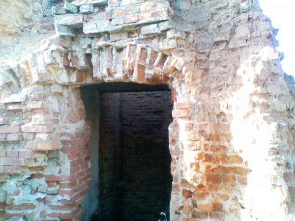 Barysaŭ.  Ruins of the prison