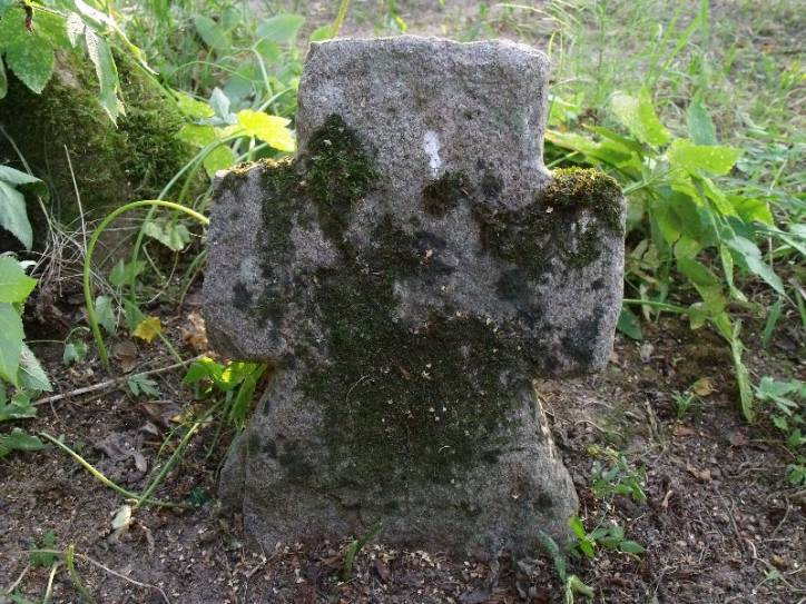 Varany. Graveyard chapel 