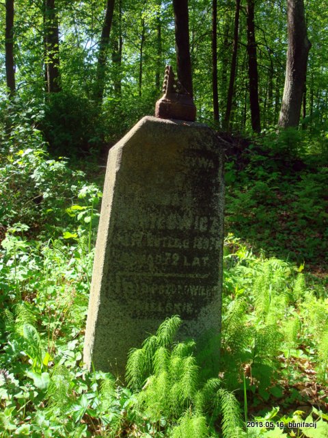 Vałyncy. cemetery Old catholic