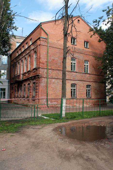  - Гістарычная забудова Кастрычніцкага праезду. Кастрычніцкі праезд, 2. Будынак мяжы ХІХ - ХХ ст.