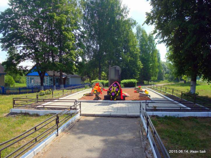 Малое Ситно. В деревне 