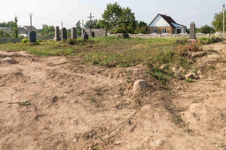Dzierkowszczyzna. Cmentarz katolicki