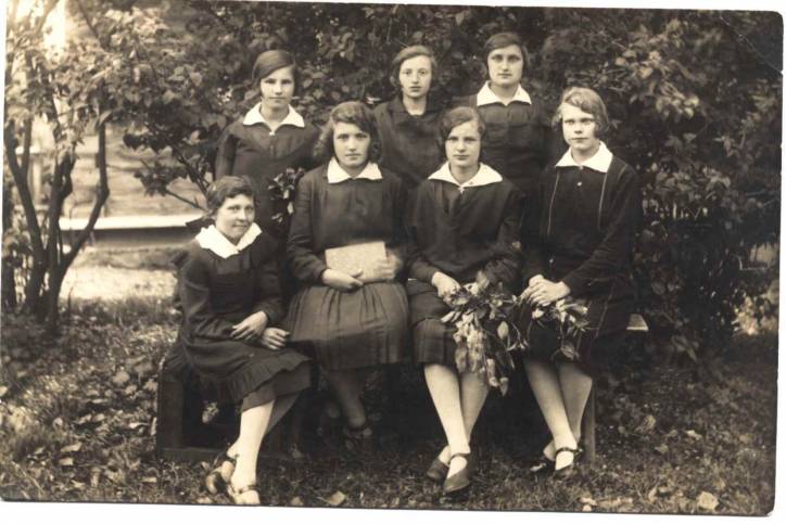  -  Białoruskie Gimnazjum (19241931). Gimnazjum Białoruskie w Klecku uczennice - 1927r.