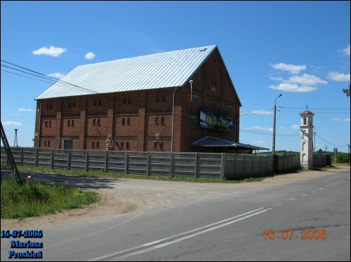 Pietkowo.  Barn
