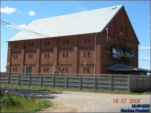 Pietkowo.  Barn