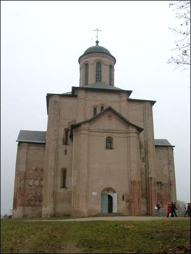 - Церковь Святого Архангела Михаила. 