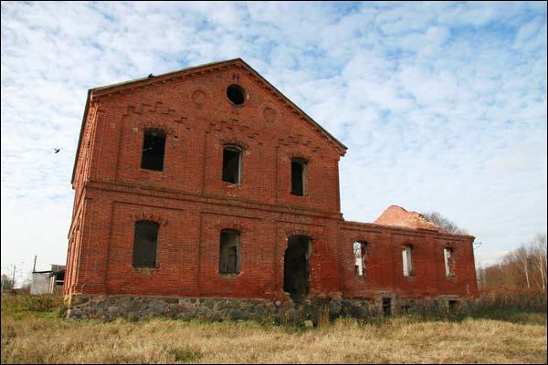 Іванск. Сядзібна-паркавы ансамбль Валадковічаў