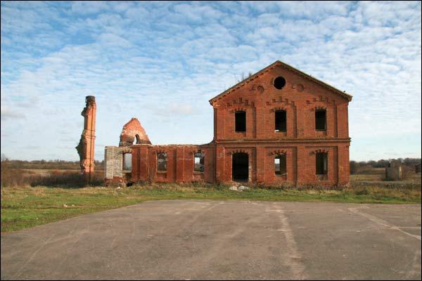 Іванск. Сядзібна-паркавы ансамбль Валадковічаў