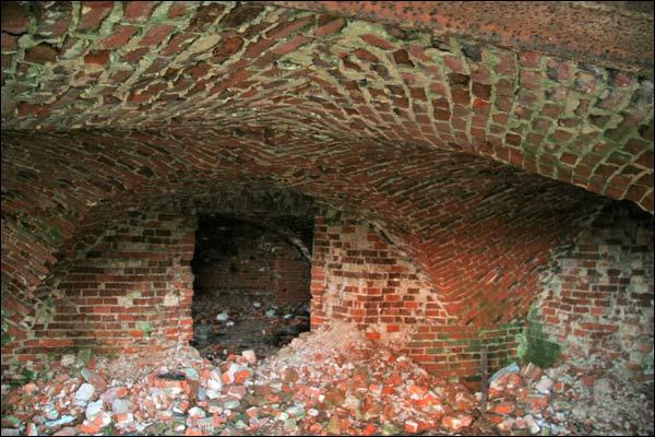 Іванск. Сядзібна-паркавы ансамбль Валадковічаў