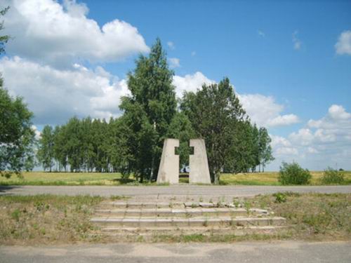  -  Kompleks memorialny. Wejście na teren kompleksu