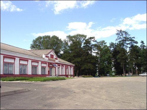 The manor house and the park Aziarcy. Manor of Oskierko