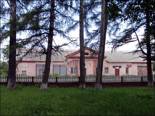 The horse barn Aziarcy. Manor of Oskierko