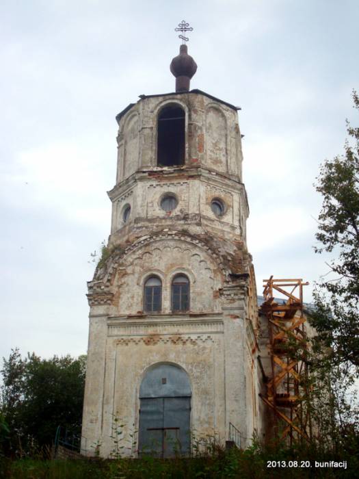 The belfry Parečča (Carkoŭnaje). Orthodox church of the Assumption
