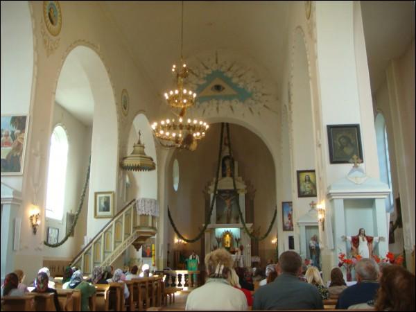  - Костёл Непорочного Зачатия Пресвятой Девы Марии. Во время службы