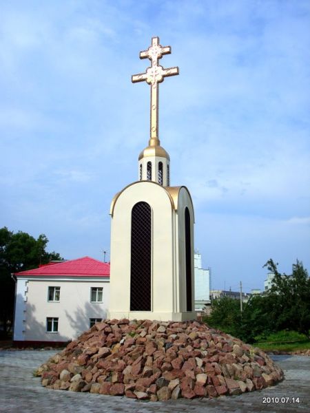  -  Pomniki i tablice. 