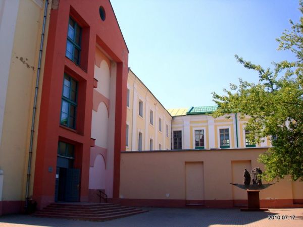  -  Jesuit College. 