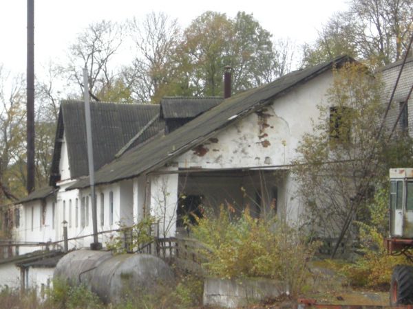  - Сядзібна-паркавы ансамбль Плятэраў. Будынак бровару