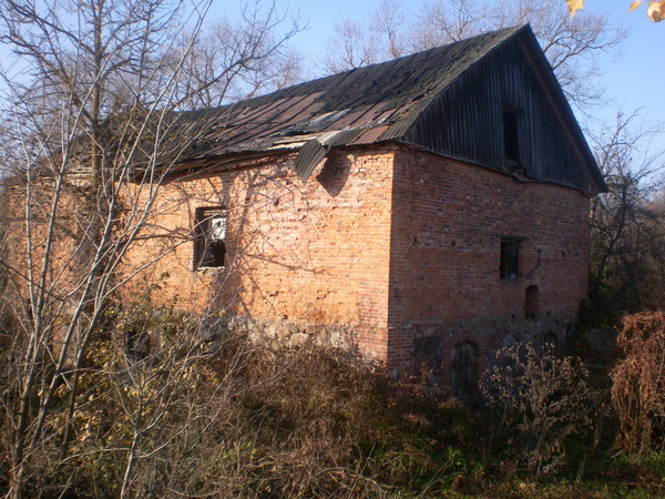  - Water-mill . 
