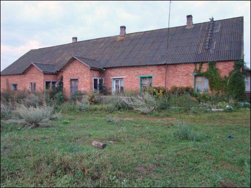 Miluńce (Pelikany). We wsi 