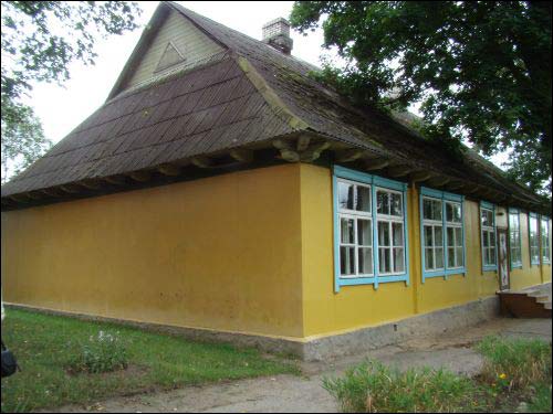 Miluńce (Pelikany). We wsi 