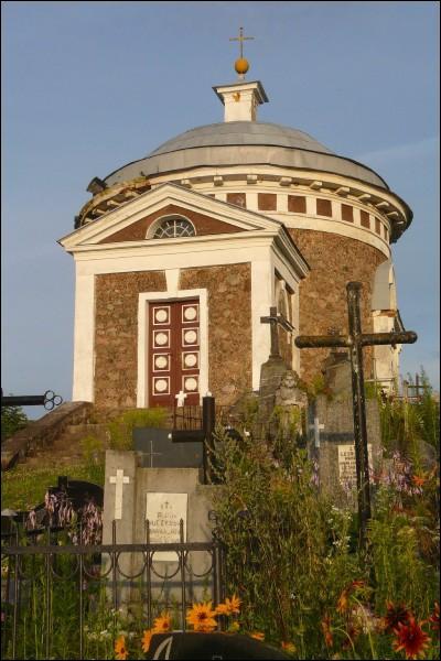 Turgiele. Kaplica grobowa Kobylińskich