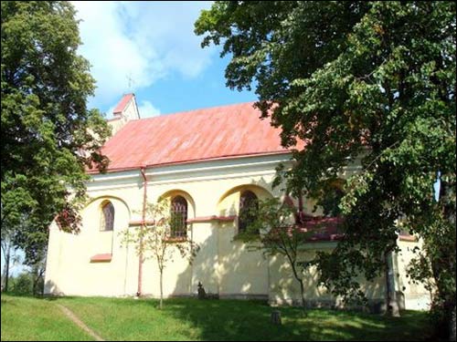 Rykantai. Catholic church of the Holy Trinity